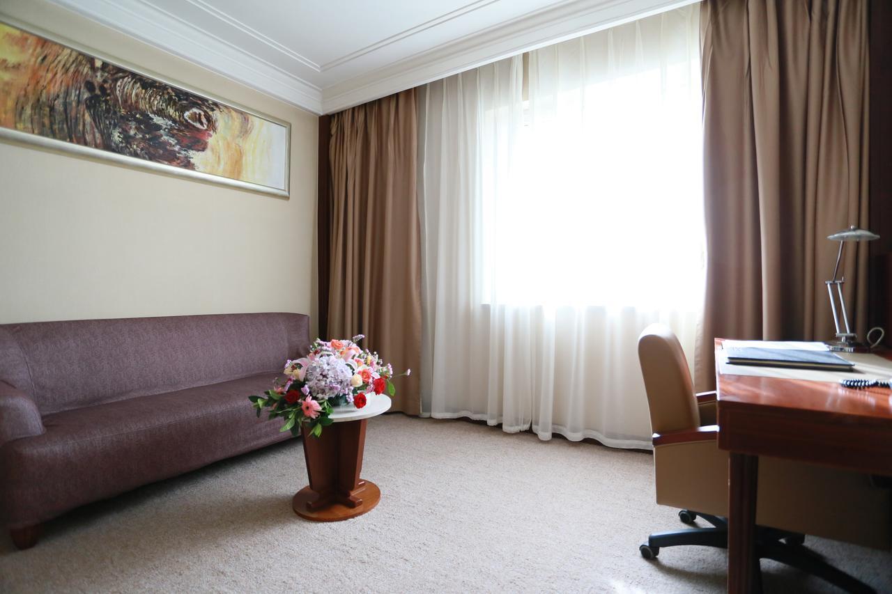 San Want Hotel Xining Exterior foto